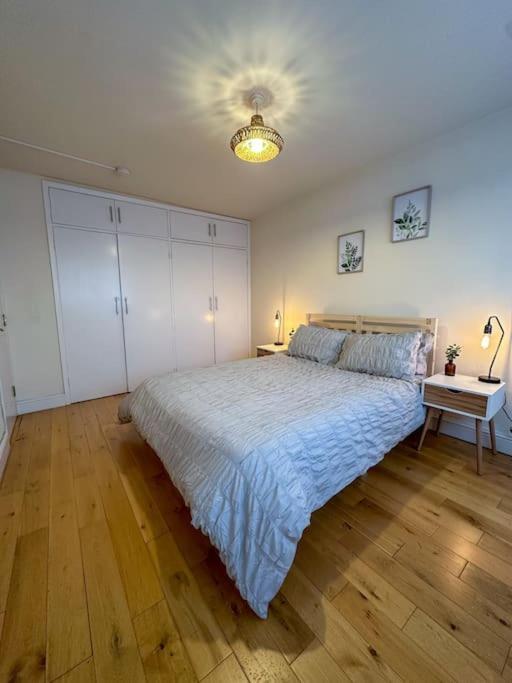 Bright & Spacious Split Level Flat In Kennington Londyn Zewnętrze zdjęcie